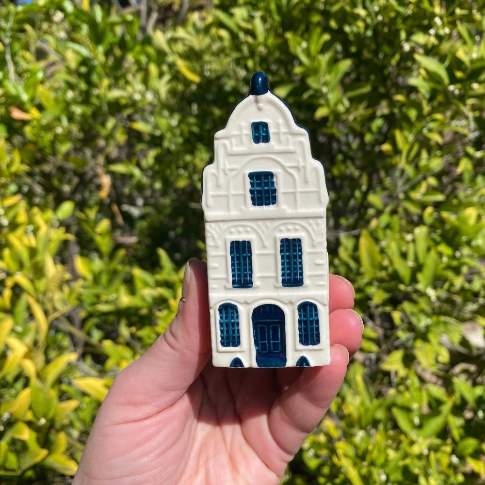 Collectible KLM Air BOLS Blue Delft Holland Miniature House # 21 Amsterdam Empty